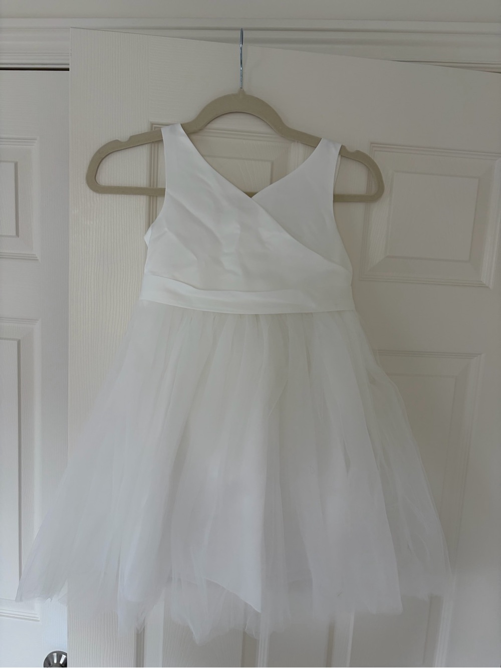 NWOT Flower girl dress with bow